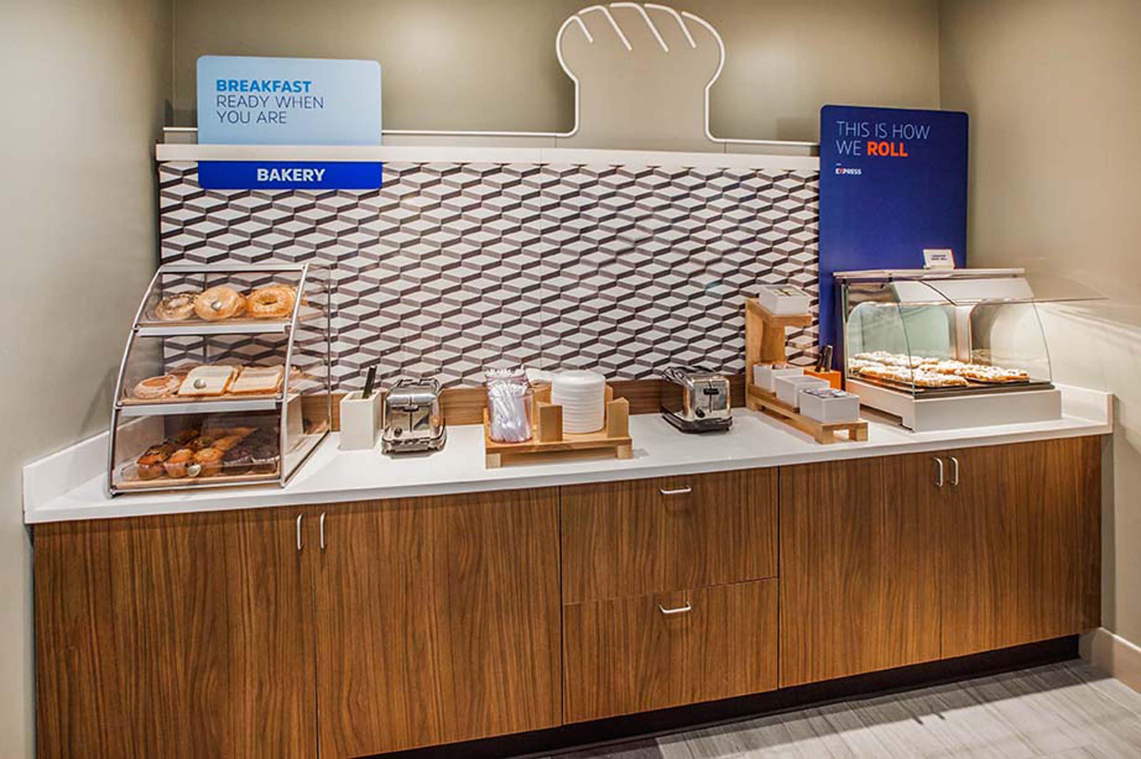 Holiday Inn Express & Suites Buffalo Downtown By Ihg Zewnętrze zdjęcie