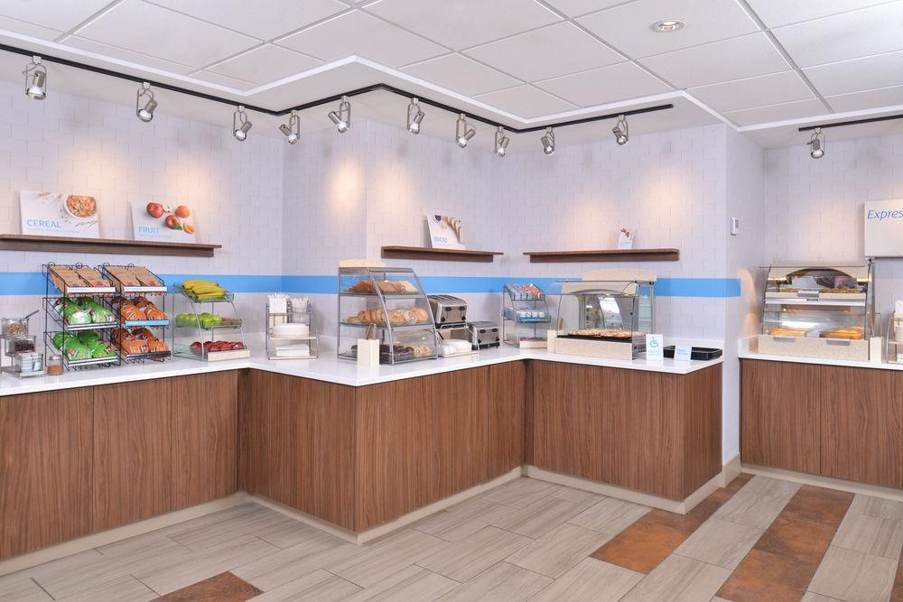 Holiday Inn Express & Suites Buffalo Downtown By Ihg Zewnętrze zdjęcie