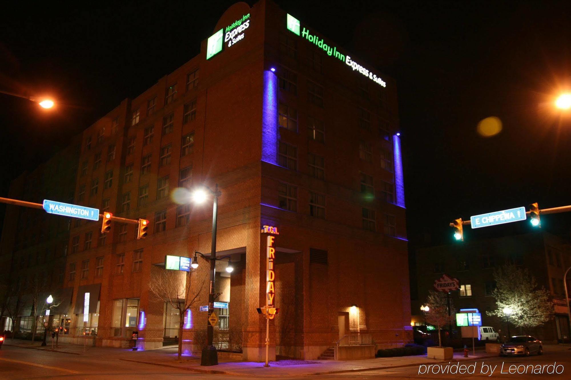 Holiday Inn Express & Suites Buffalo Downtown By Ihg Zewnętrze zdjęcie